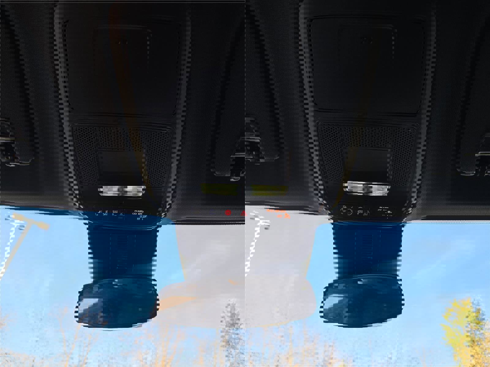 Used 2025 Chevrolet Traverse LT image 23