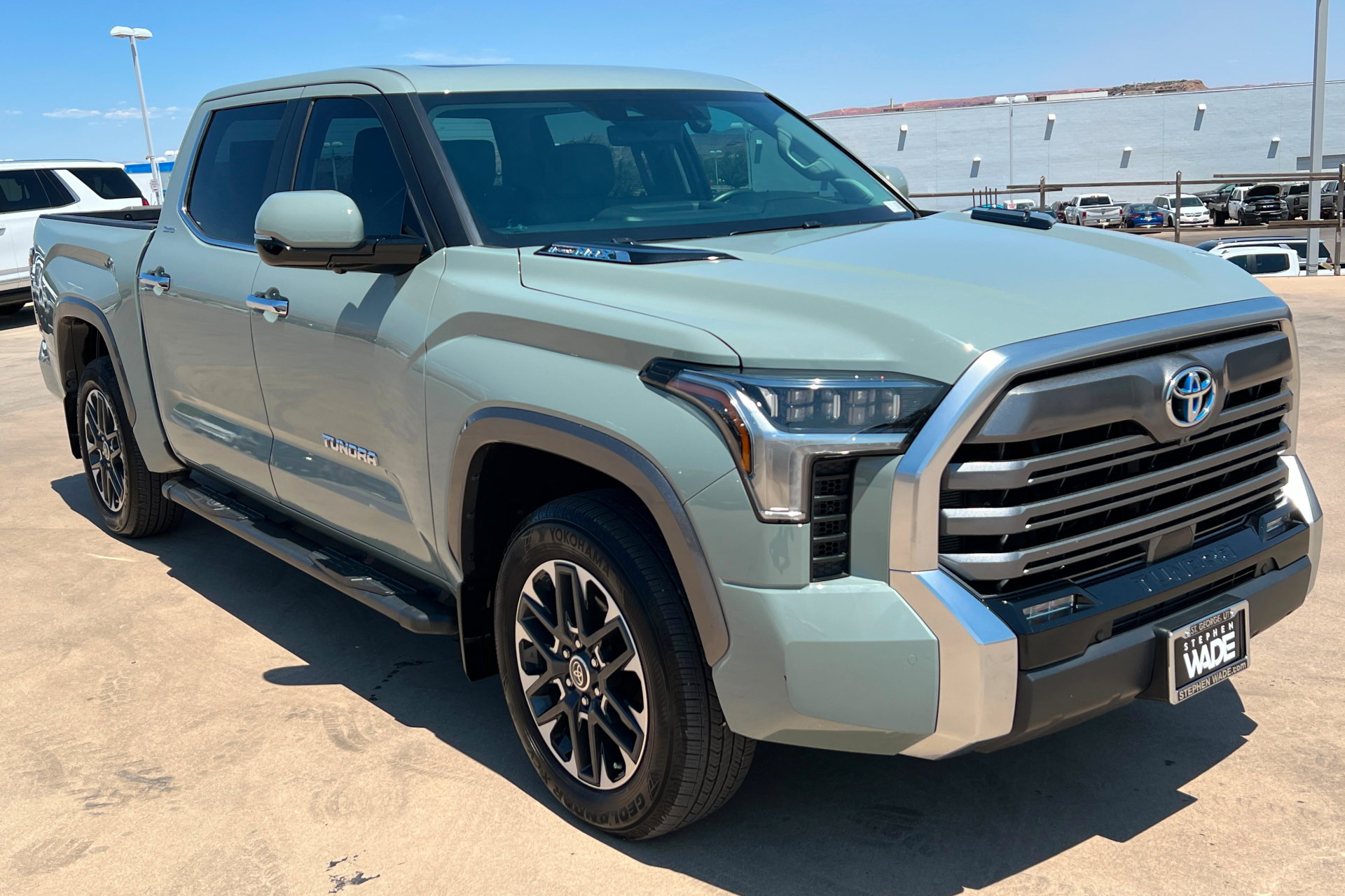 Used 2024 Toyota Tundra Limited AWD/4WD image 8