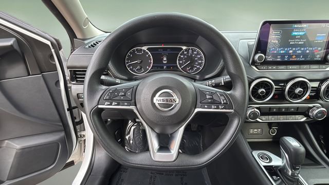 Used 2023 Nissan Sentra SV image 11