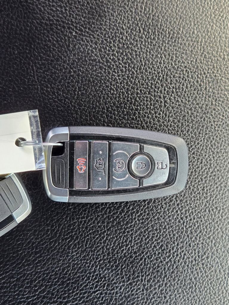 Used 2019 Ford Expedition Max XLT w/ Equipment Group 202A image 24