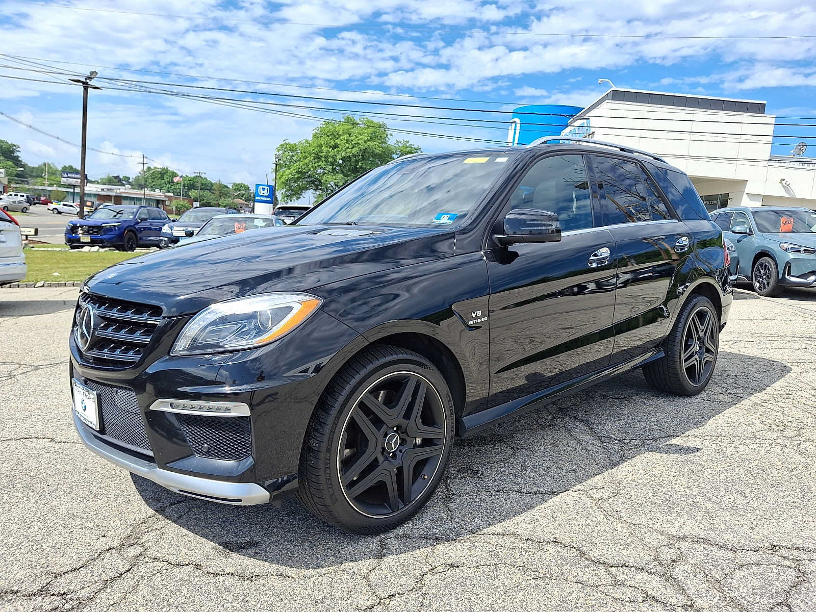 Used 2015 Mercedes-Benz ML 63 AMG 4MATIC image 3