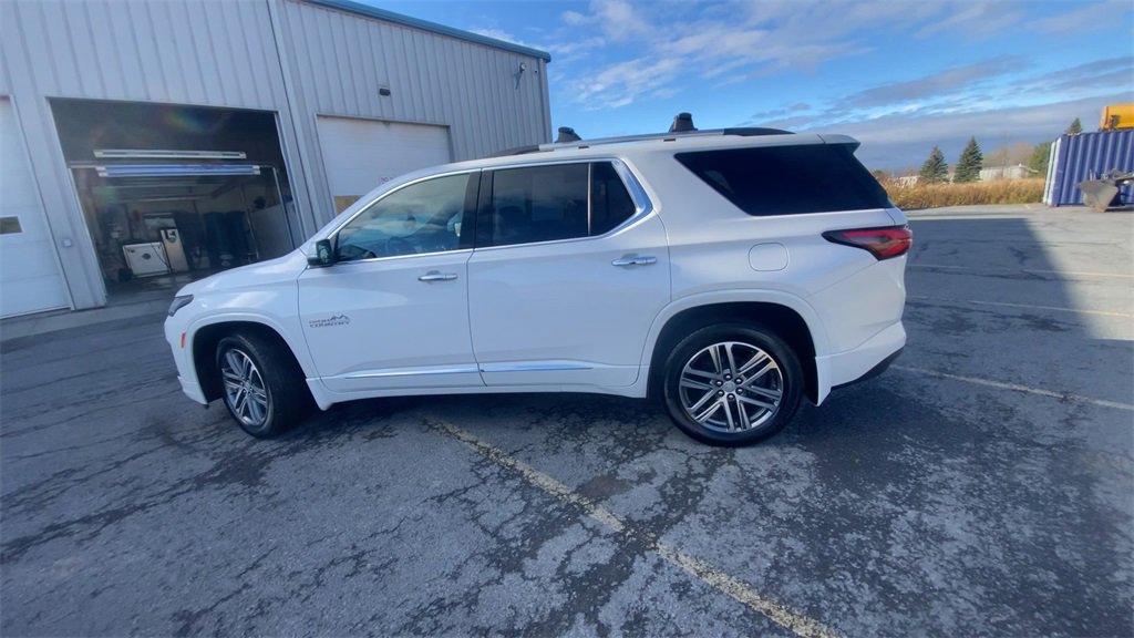 Certified 2022 Chevrolet Traverse High Country w/ LPO, Floor Liner Package image 5