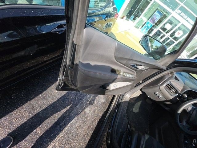 Used 2024 Chevrolet Equinox RS FWD image 4