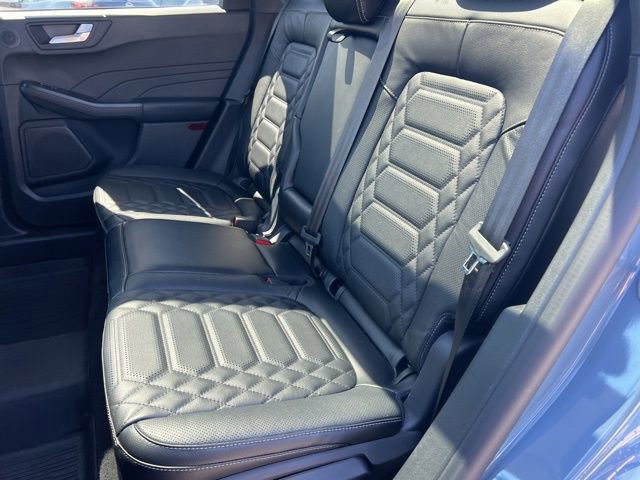 Used 2024 Ford Escape Platinum w/ Premium Technology Package image 32