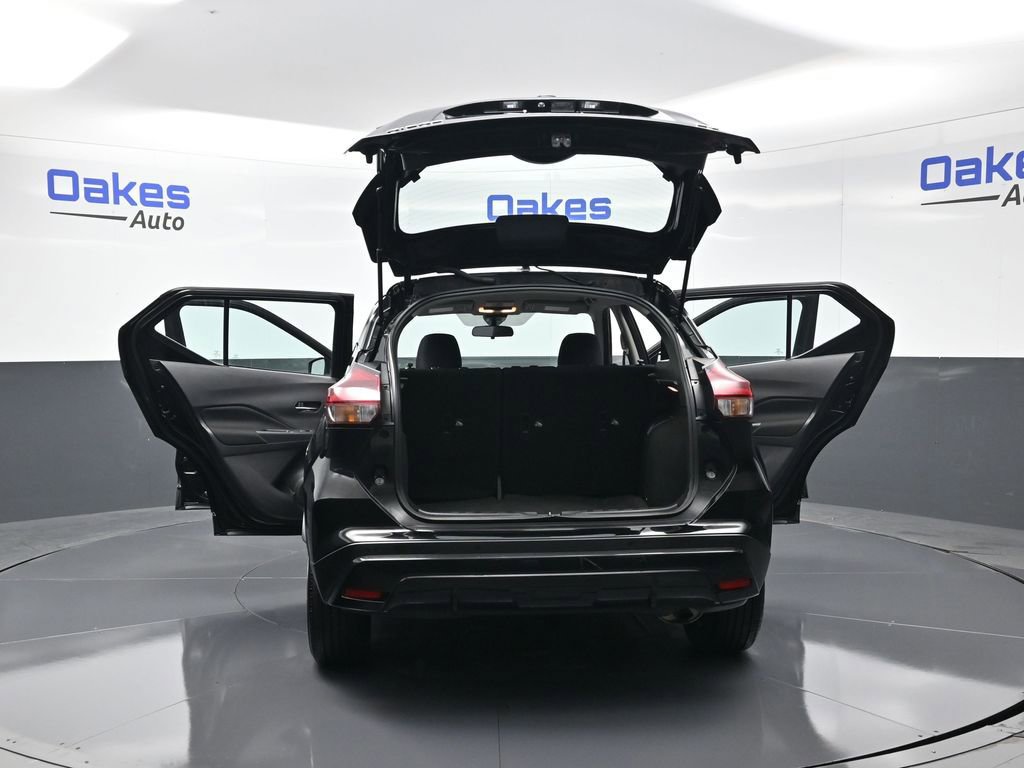 Used 2024 Nissan Kicks SV image 54