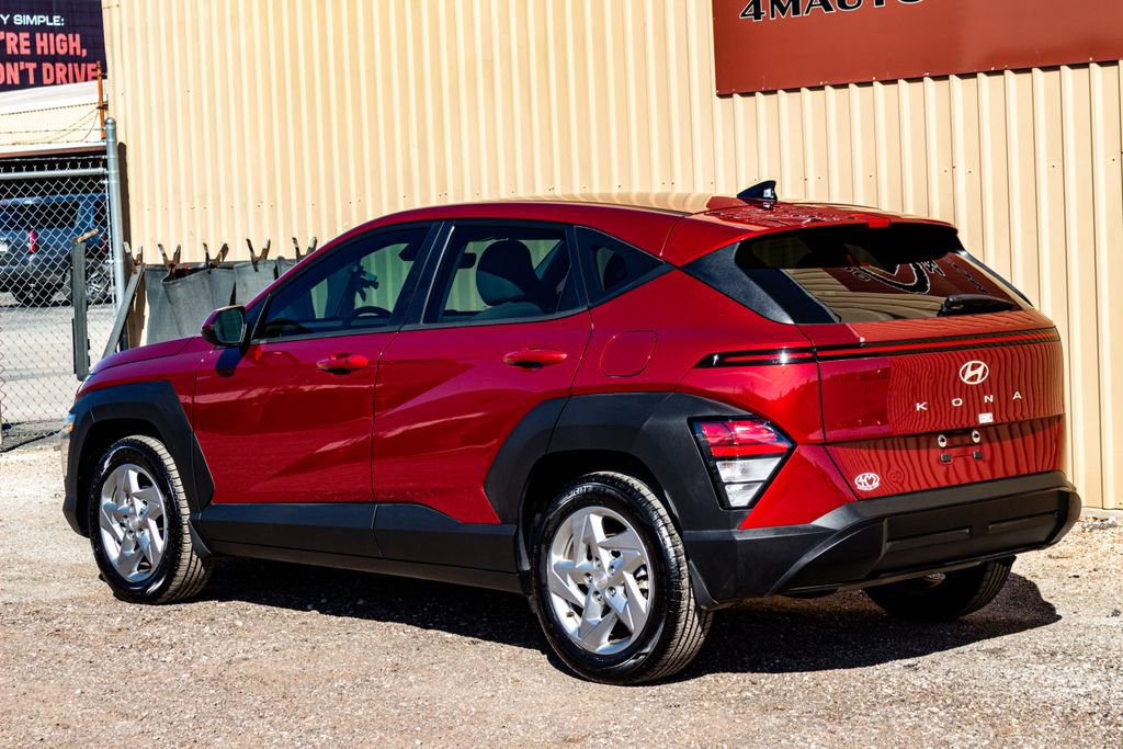 Used 2024 Hyundai Kona SE image 6