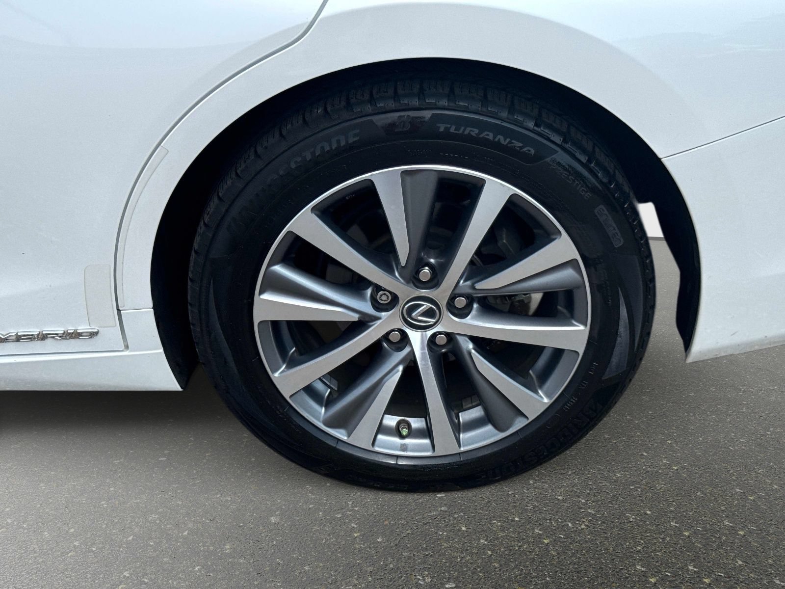 Used 2021 Lexus ES 300h w/ Premium Package FWD image 10