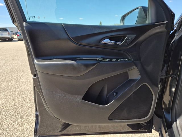 Used 2024 Chevrolet Equinox LT FWD image 13