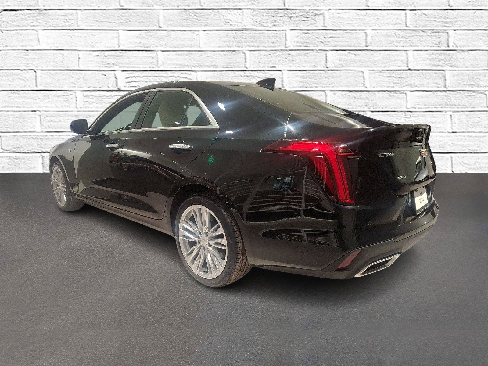 Used 2025 Cadillac CT4 Premium Luxury image 4