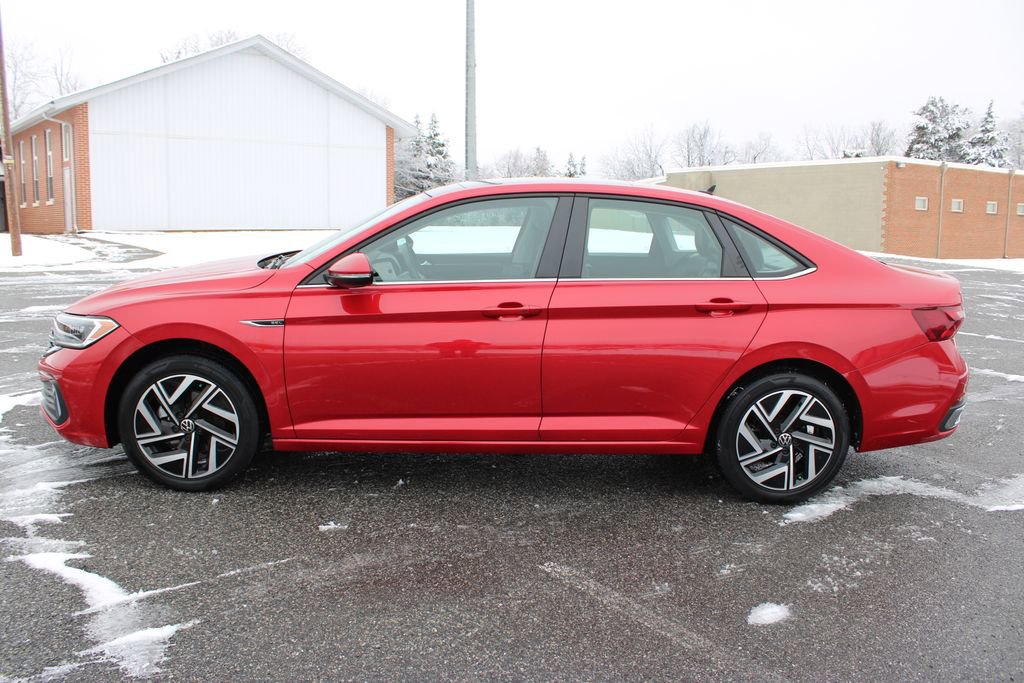 Used 2022 Volkswagen Jetta SEL image 6