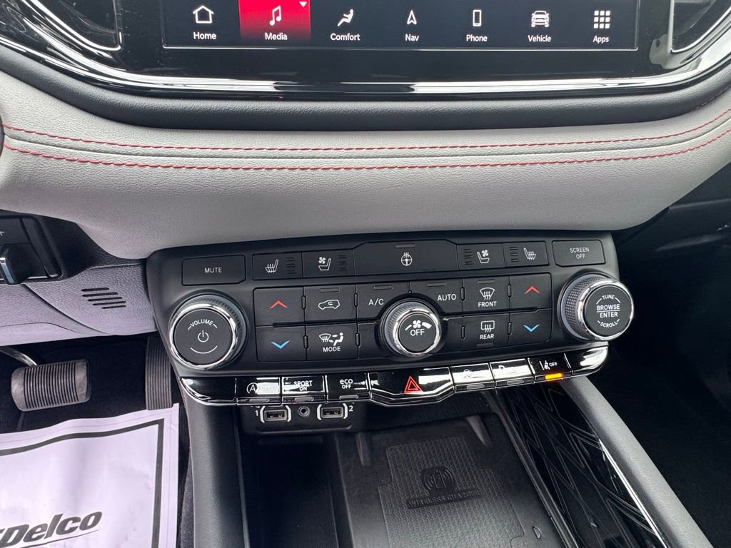 Used 2024 Dodge Durango Citadel image 23