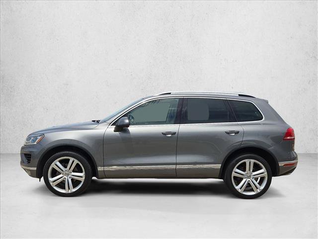 Used 2016 Volkswagen Touareg Executive AWD/4WD image 9