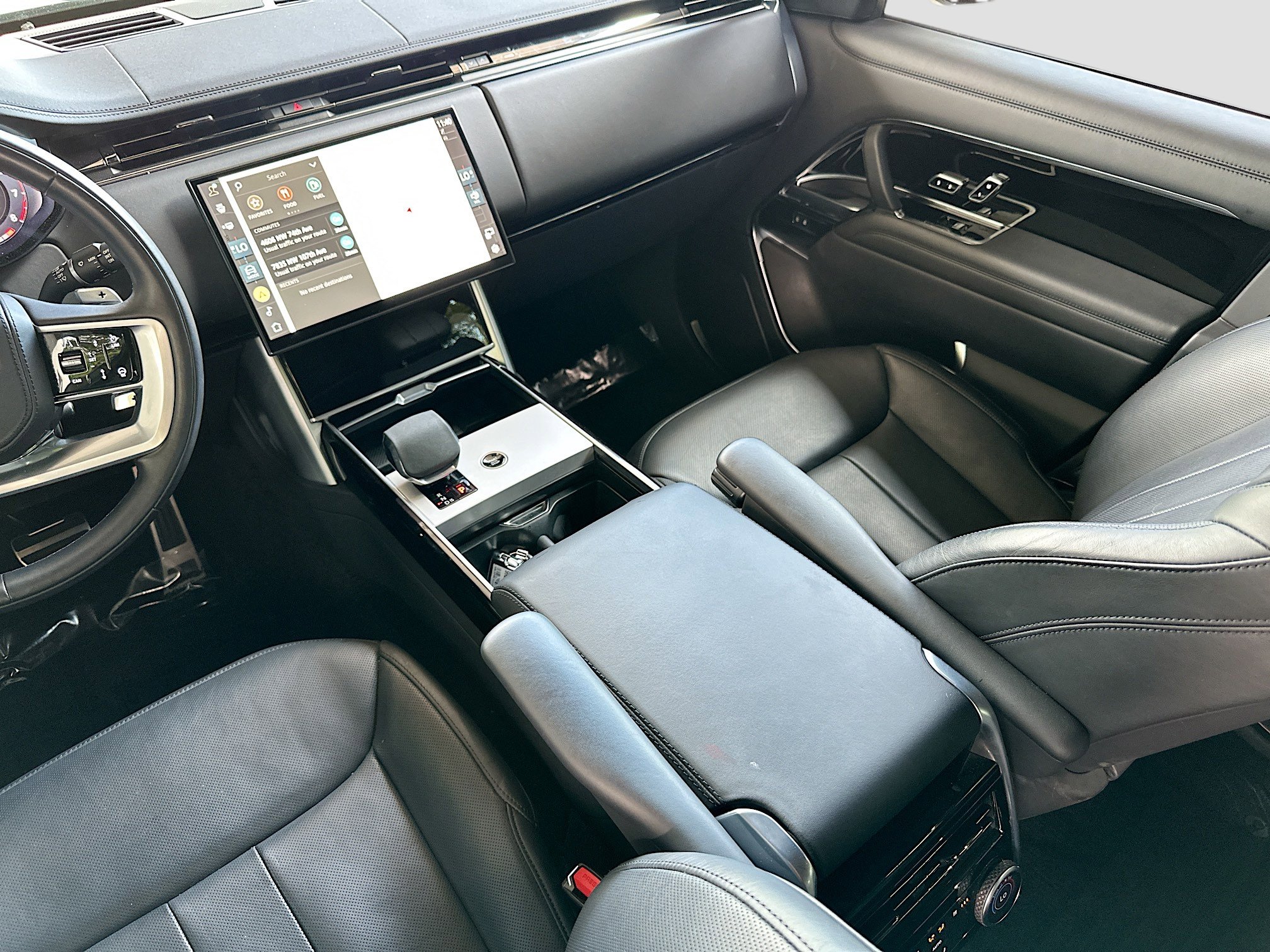 Used 2024 Land Rover Range Rover SE AWD/4WD image 24