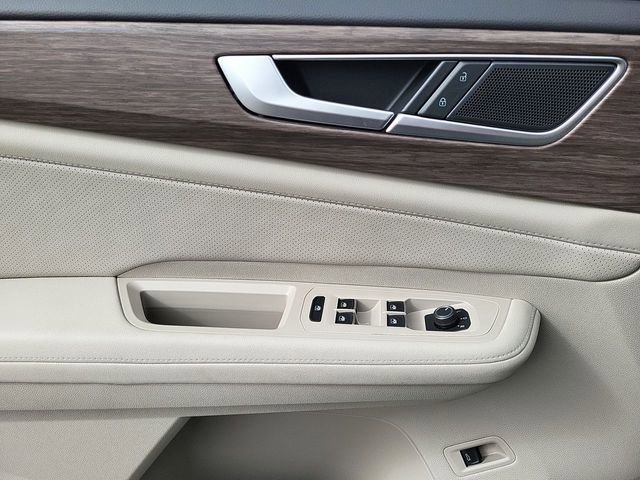 New 2026 Volkswagen Atlas SEL image 10