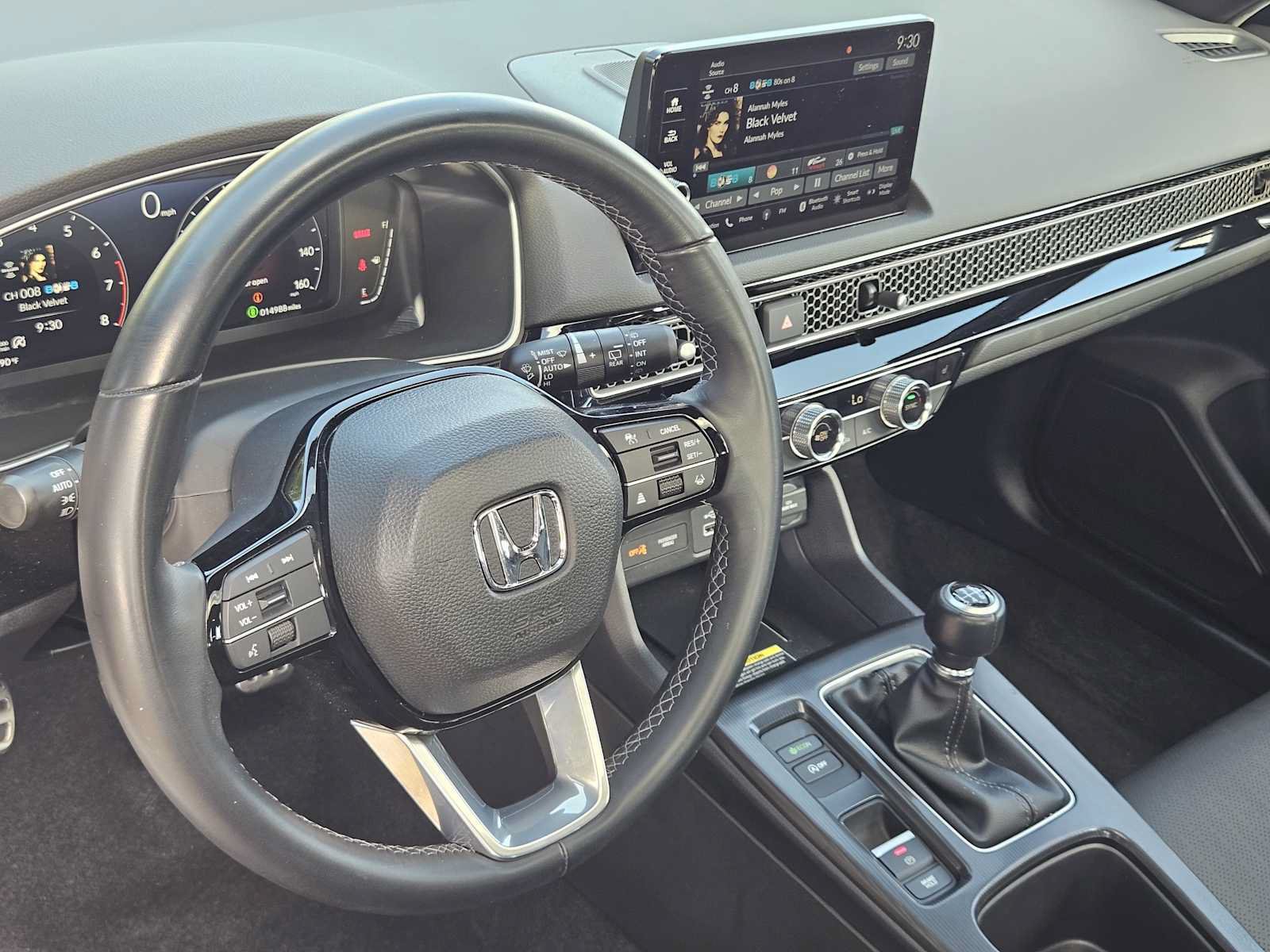 Used 2024 Honda Civic Sport Touring image 2
