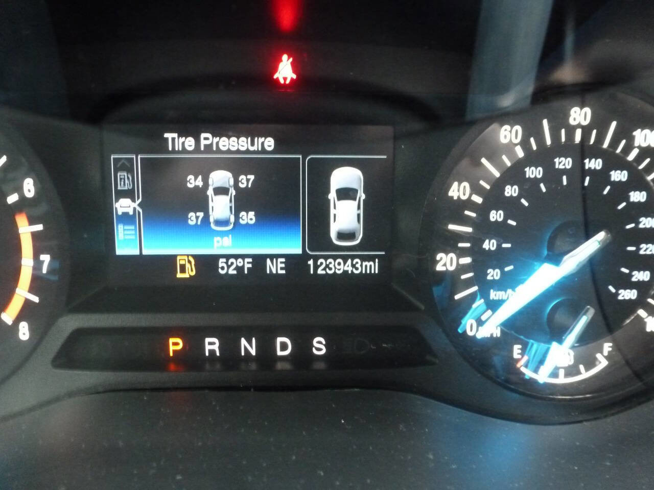 Used 2018 Ford Fusion SE w/ Equipment Group 201A image 14