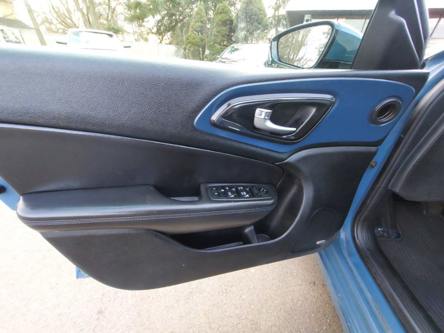 Used 2015 Chrysler 200 S w/ Navigation & Sound Group I AWD/4WD image 8