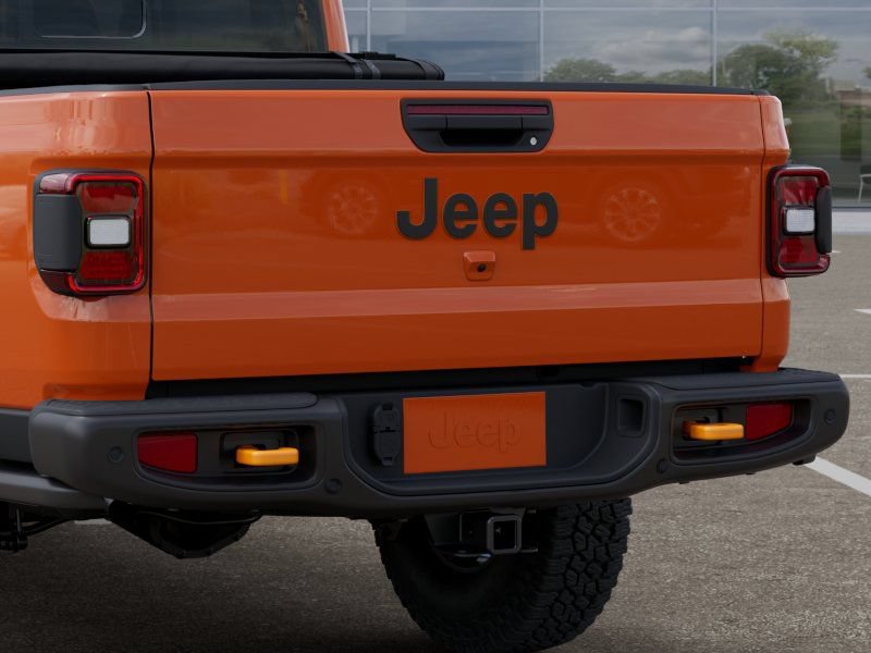 New 2026 Jeep Gladiator Mojave w/ Steel Bumper Group AWD/4WD image 14