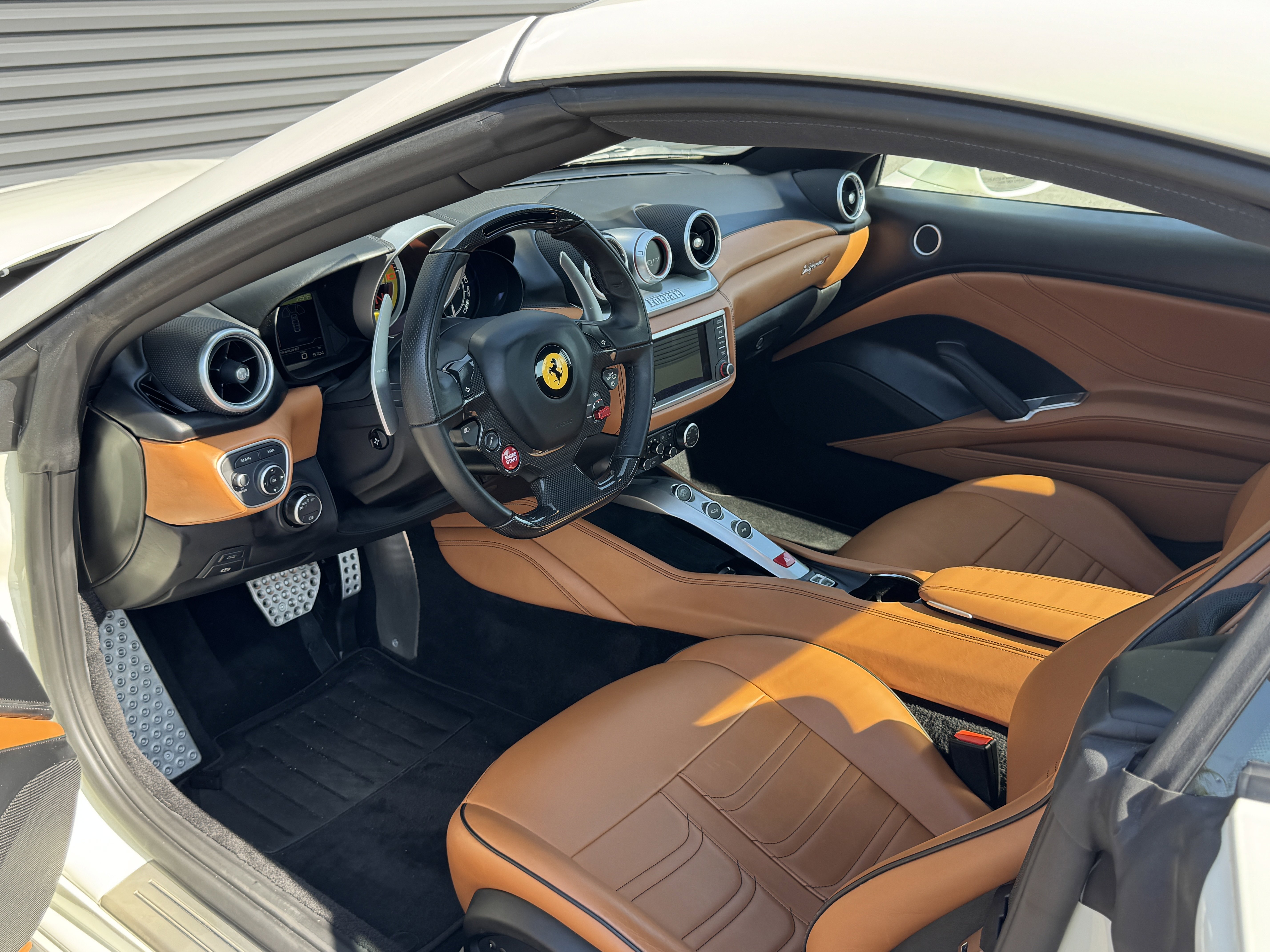 Used 2017 Ferrari California T image 10