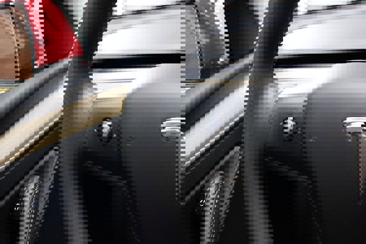 Used 2023 Tesla Model Y Performance image 13