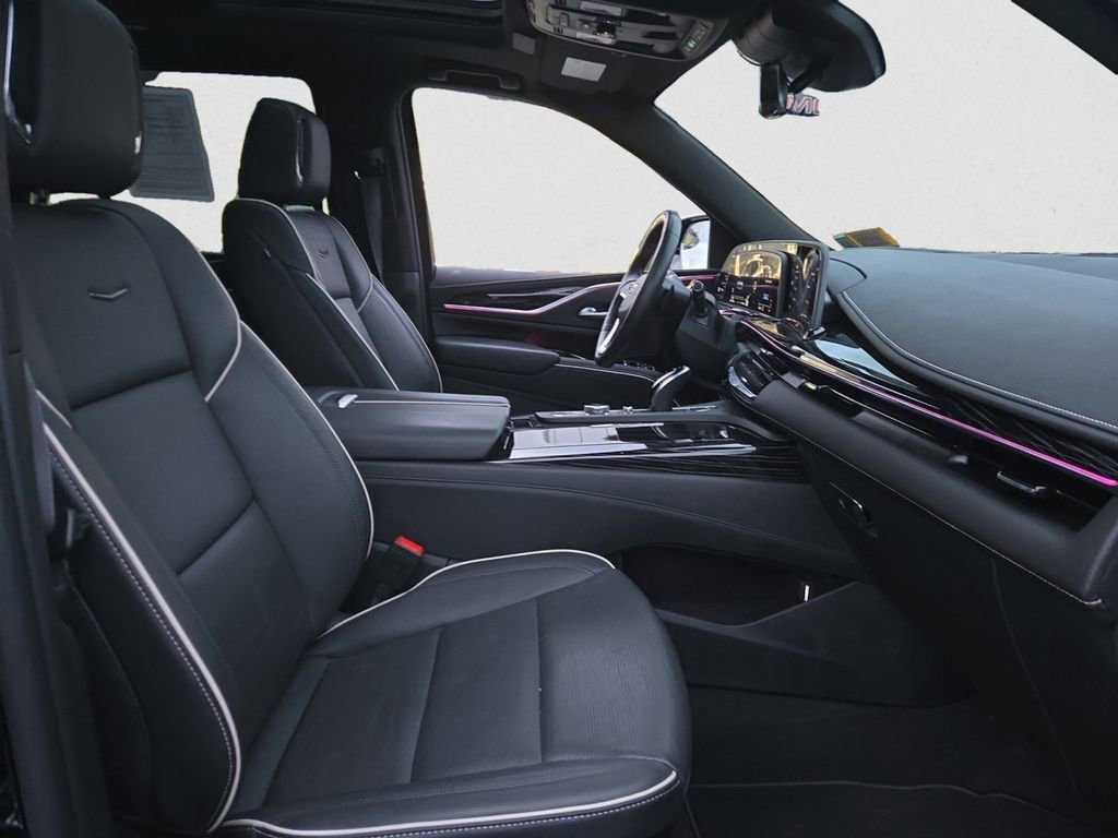 Certified 2023 Cadillac Escalade Sport w/ LPO, ONYX Package image 25