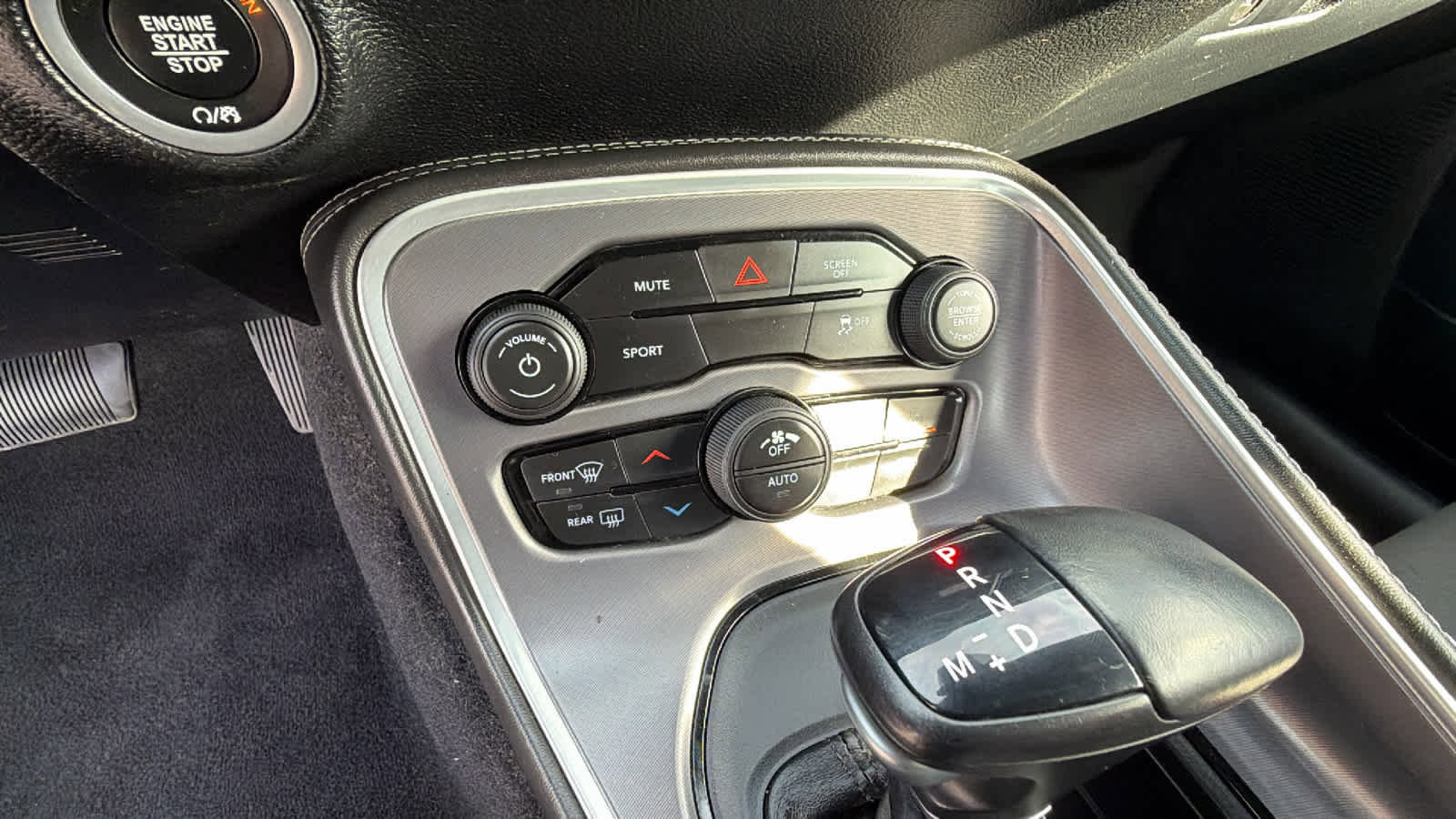 Used 2020 Dodge Challenger SXT w/ Blacktop Package image 14