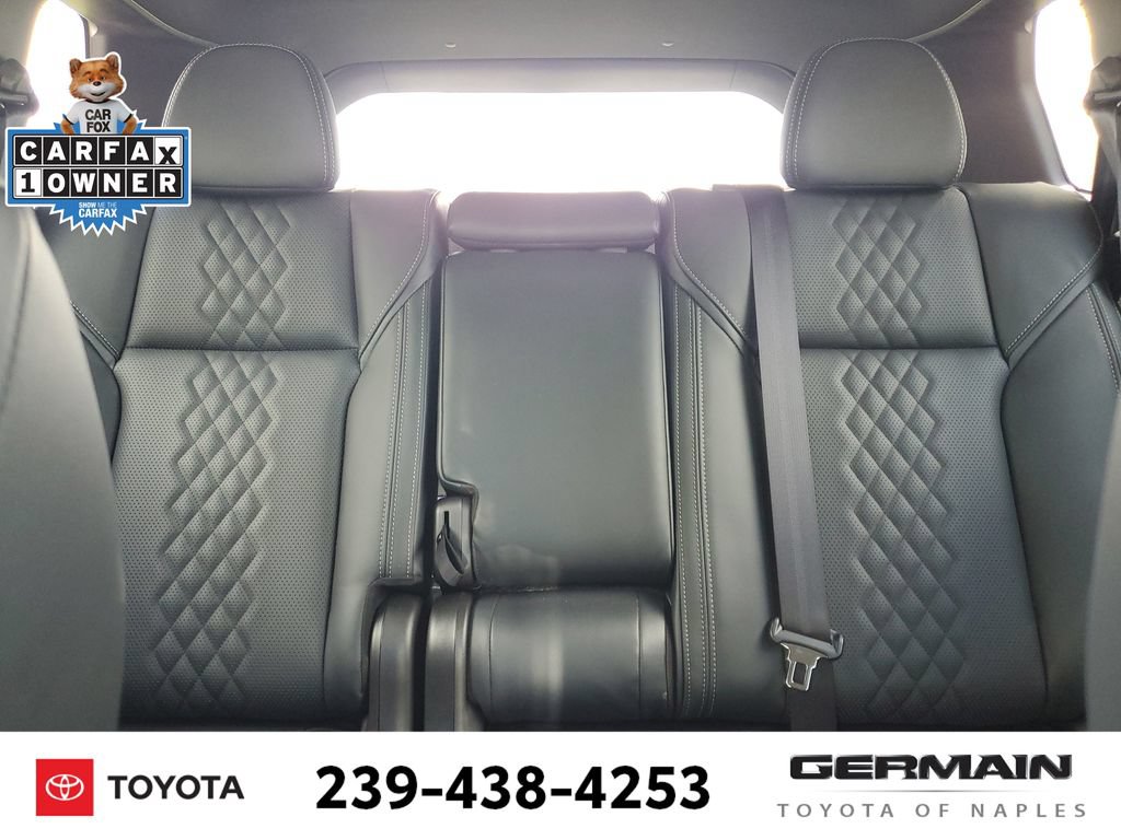 Used 2025 Mitsubishi Outlander SEL Black Edition AWD/4WD image 29