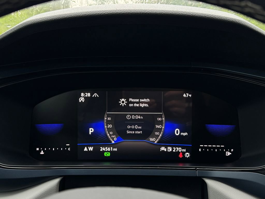 Used 2023 Volkswagen Taos SE w/ Panoramic Sunroof Package AWD/4WD image 18