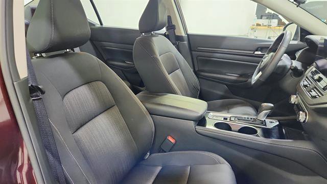 Certified 2024 Nissan Altima 2.5 SV w/ SV Premium Package FWD image 27