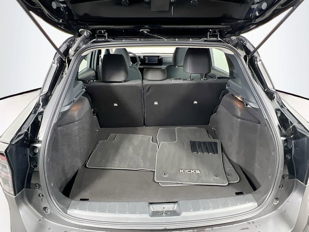 Used 2025 Nissan Kicks S image 22