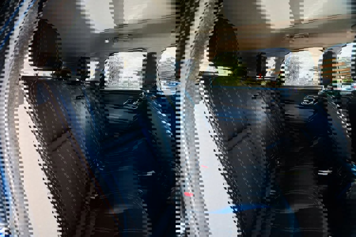 Used 2019 Land Rover Range Rover Velar S image 21