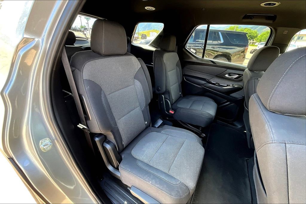 Used 2023 Chevrolet Traverse LT image 29