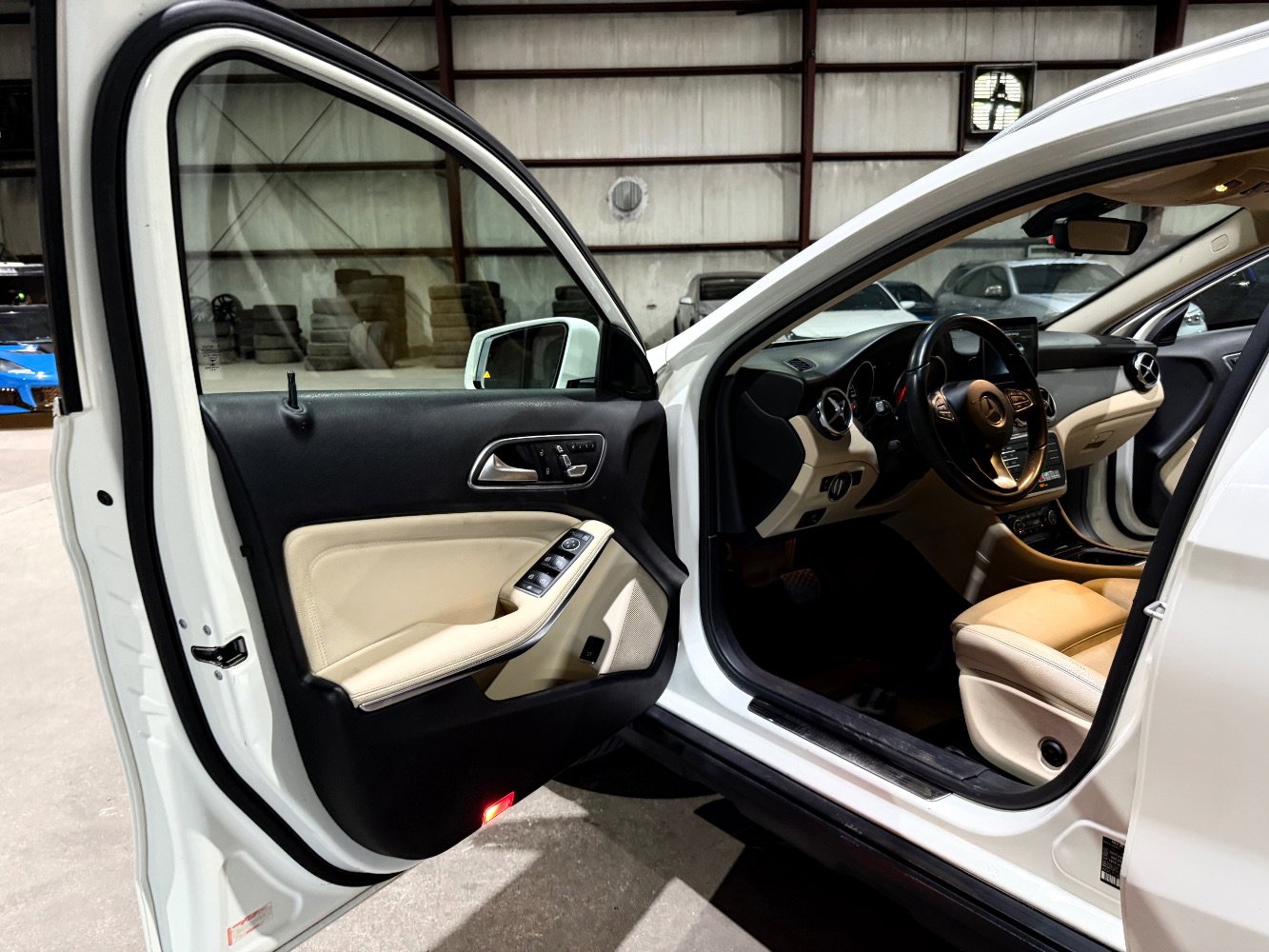 Used 2018 Mercedes-Benz GLA 250 image 12