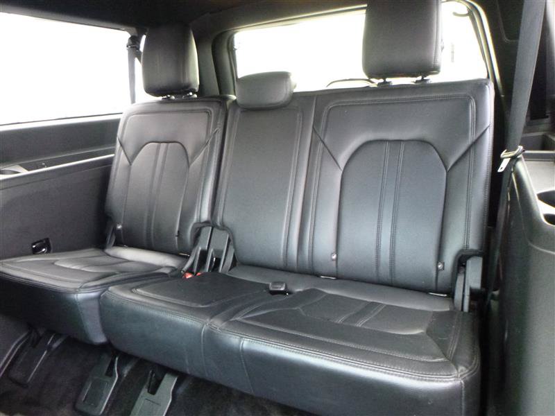 Used 2018 Ford Expedition Max Limited w/ Equipment Group 302A AWD/4WD image 9