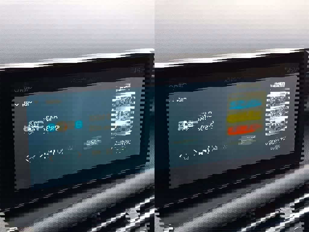 Certified 2025 Hyundai Tucson SE image 13