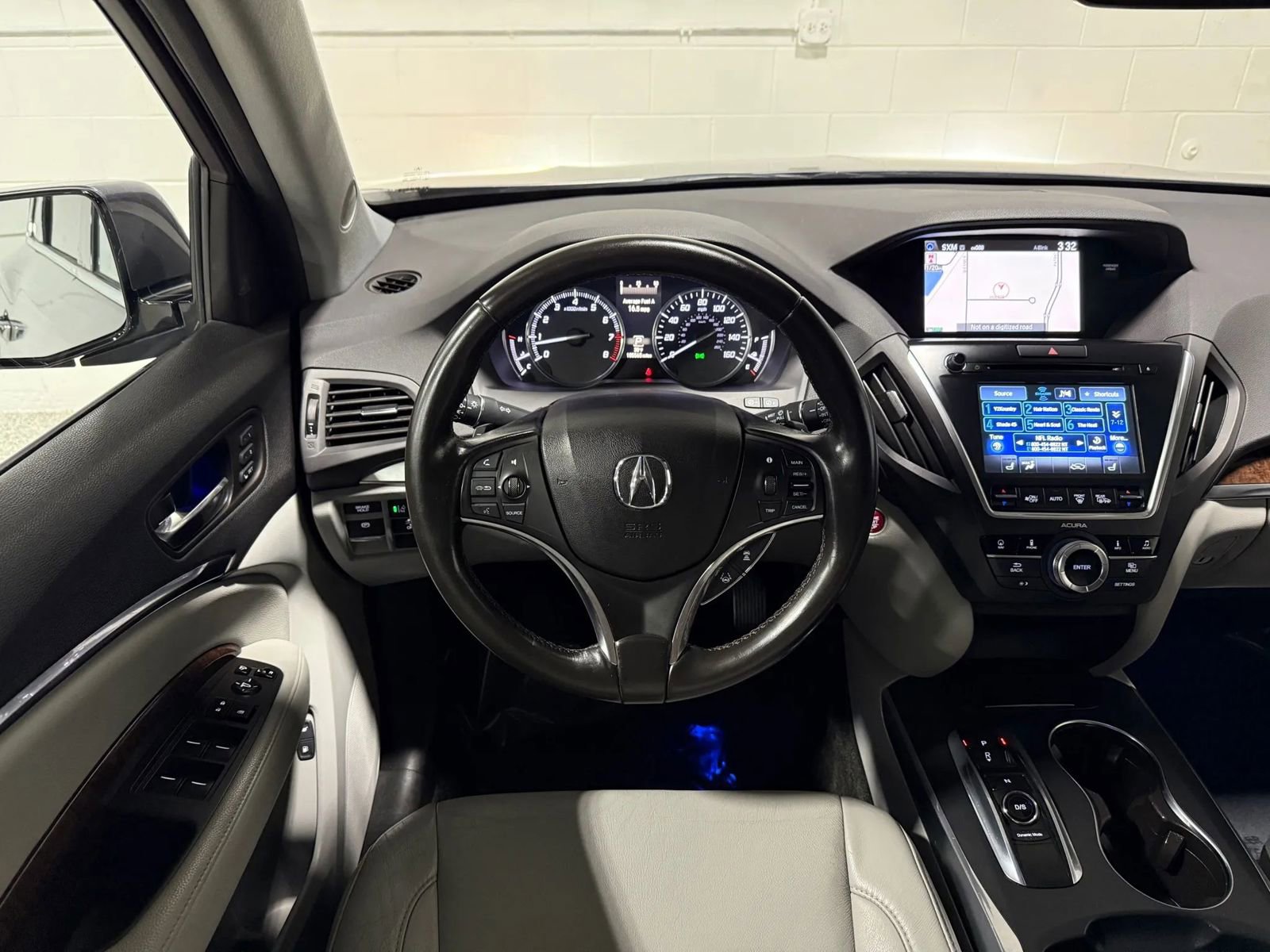 Used 2017 Acura MDX SH-AWD w/ Technology Package image 23