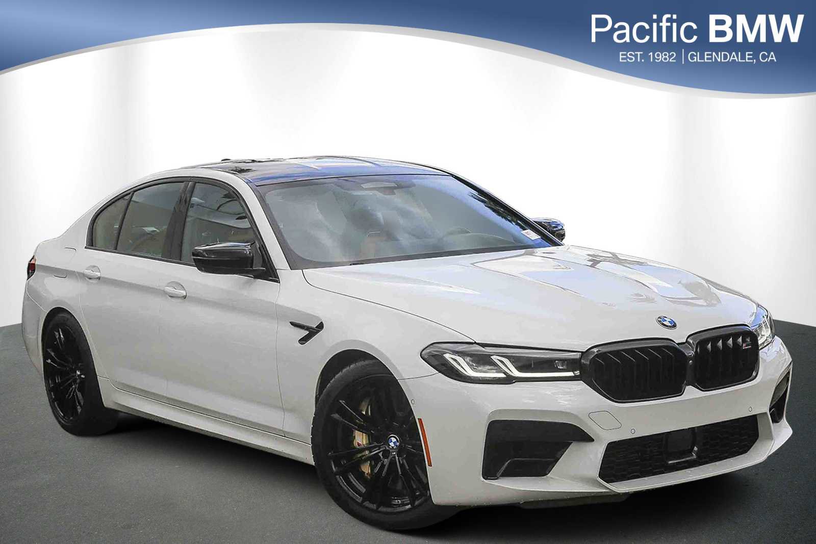Used 2023 BMW M5 image 1