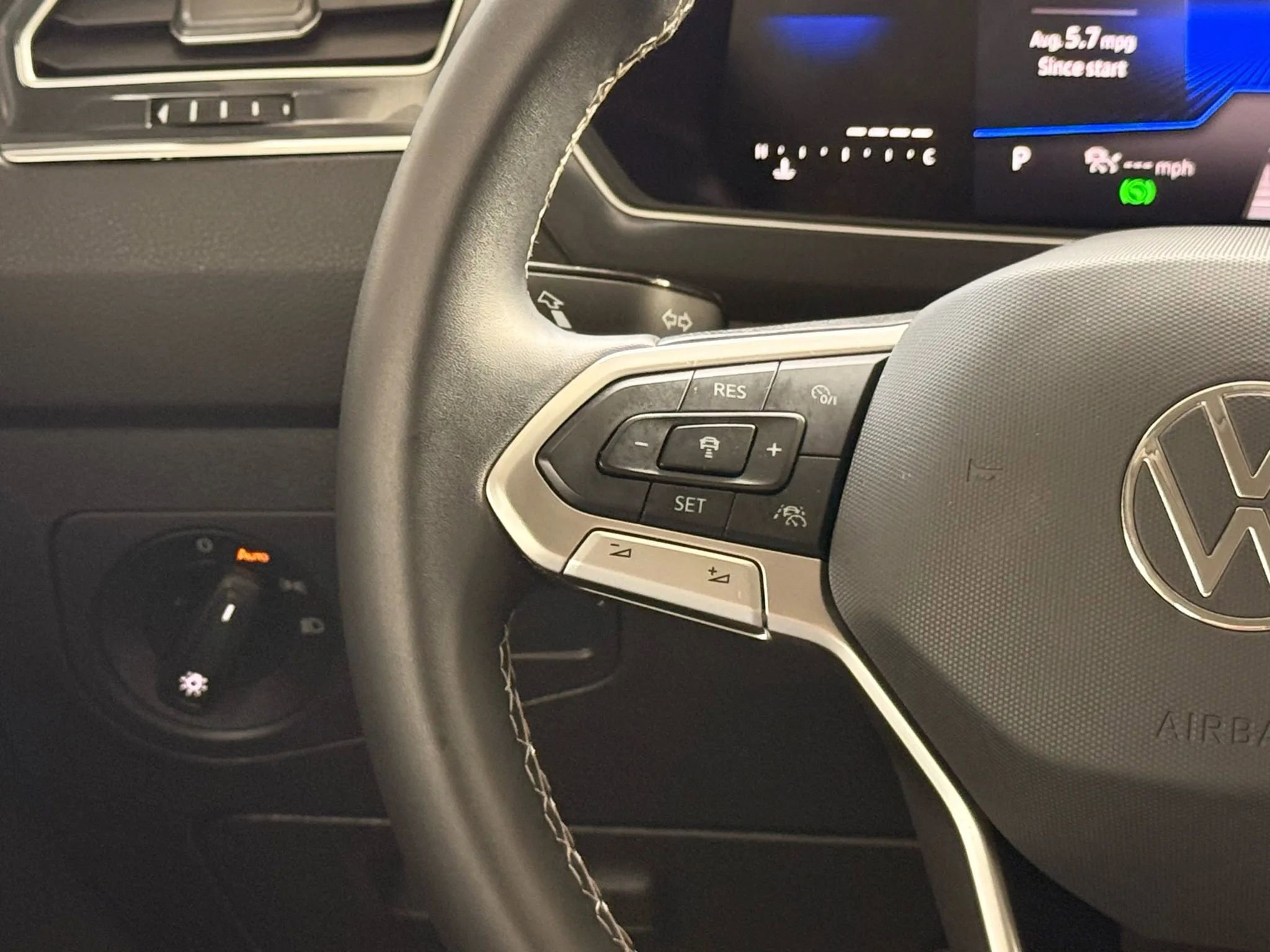 Used 2024 Volkswagen Tiguan S AWD/4WD image 35