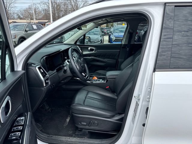 Certified 2023 Kia Sorento SX image 17