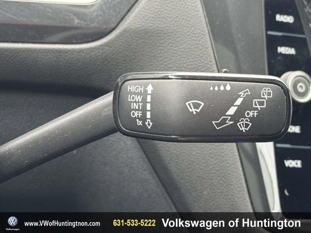 Certified 2023 Volkswagen Tiguan SE R-Line image 22
