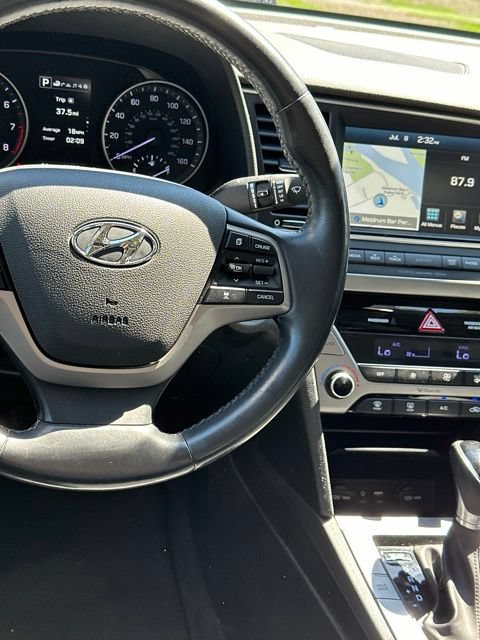 Used 2017 Hyundai Elantra Limited w/ Limited Ultimate Package 05 FWD image 26