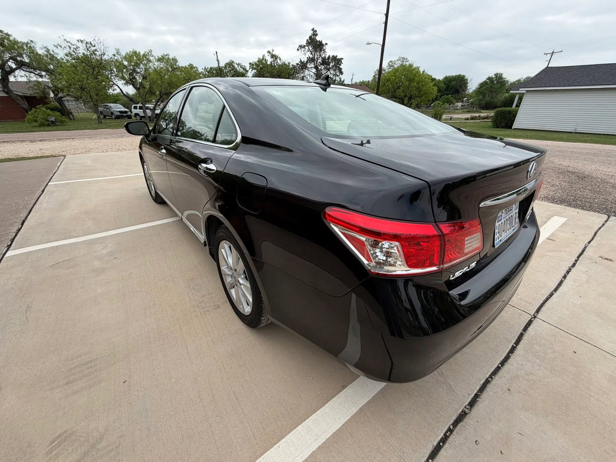 Used 2010 Lexus ES 350 FWD image 7