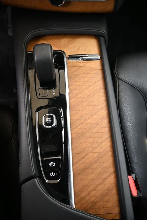 Certified 2023 Volvo XC90 B6 Plus w/ Protection Package Premier image 30