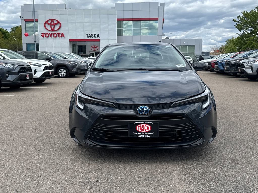 Used 2025 Toyota Corolla LE w/ LE Premium Package AWD/4WD image 3