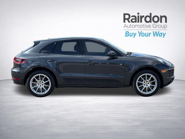 Used 2017 Porsche Macan w/ Premium Package Plus AWD/4WD image 8
