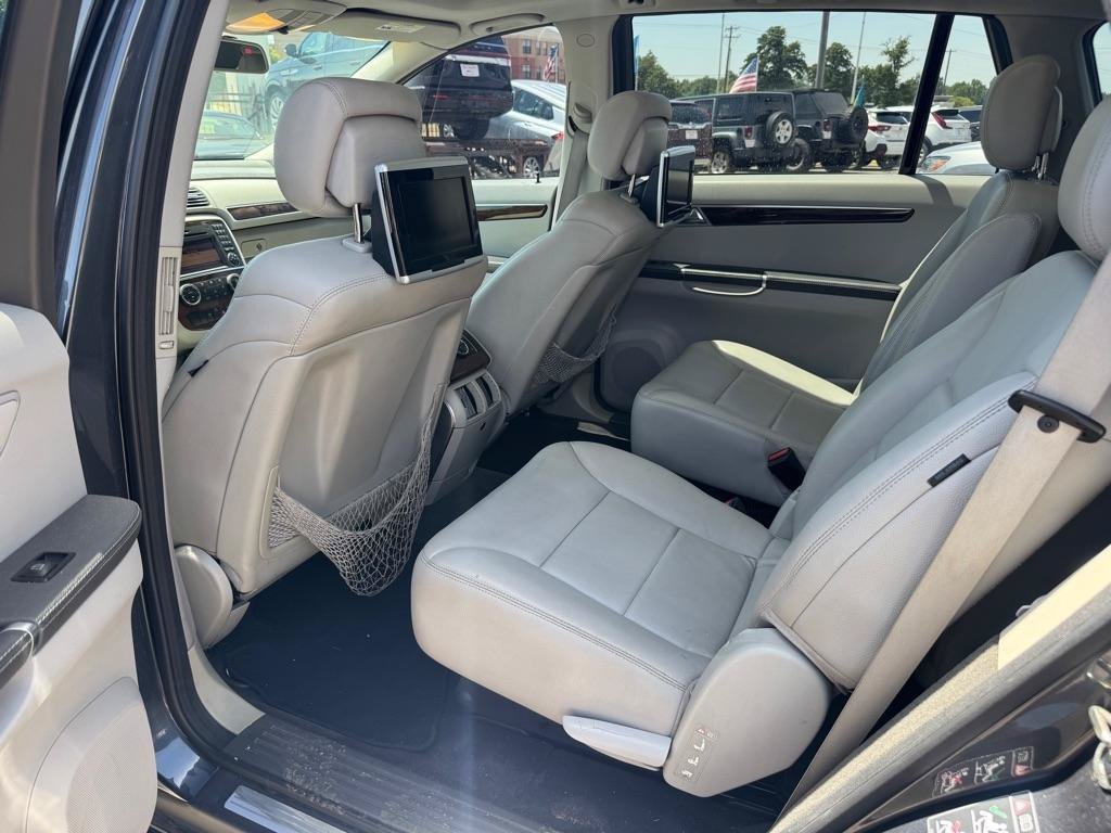 Used 2011 Mercedes-Benz R 350 4MATIC image 11