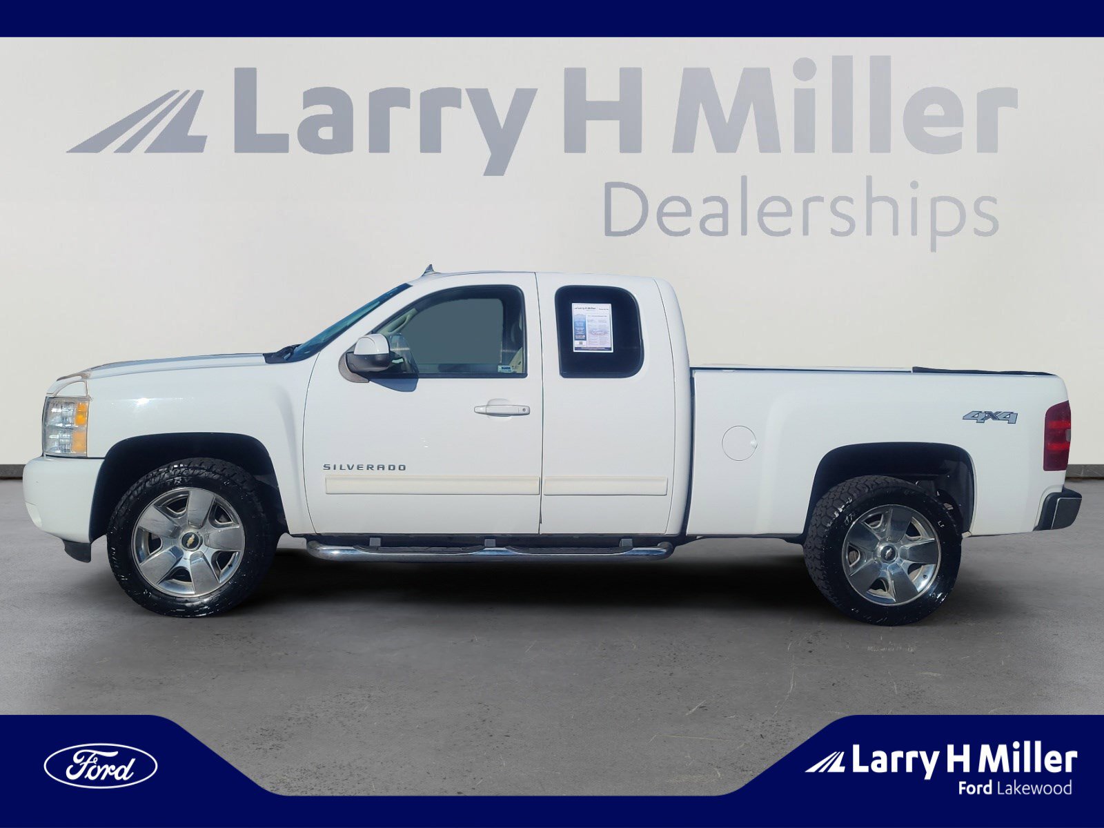 Used 2011 Chevrolet Silverado 1500 LTZ w/ LTZ Plus Package image 2