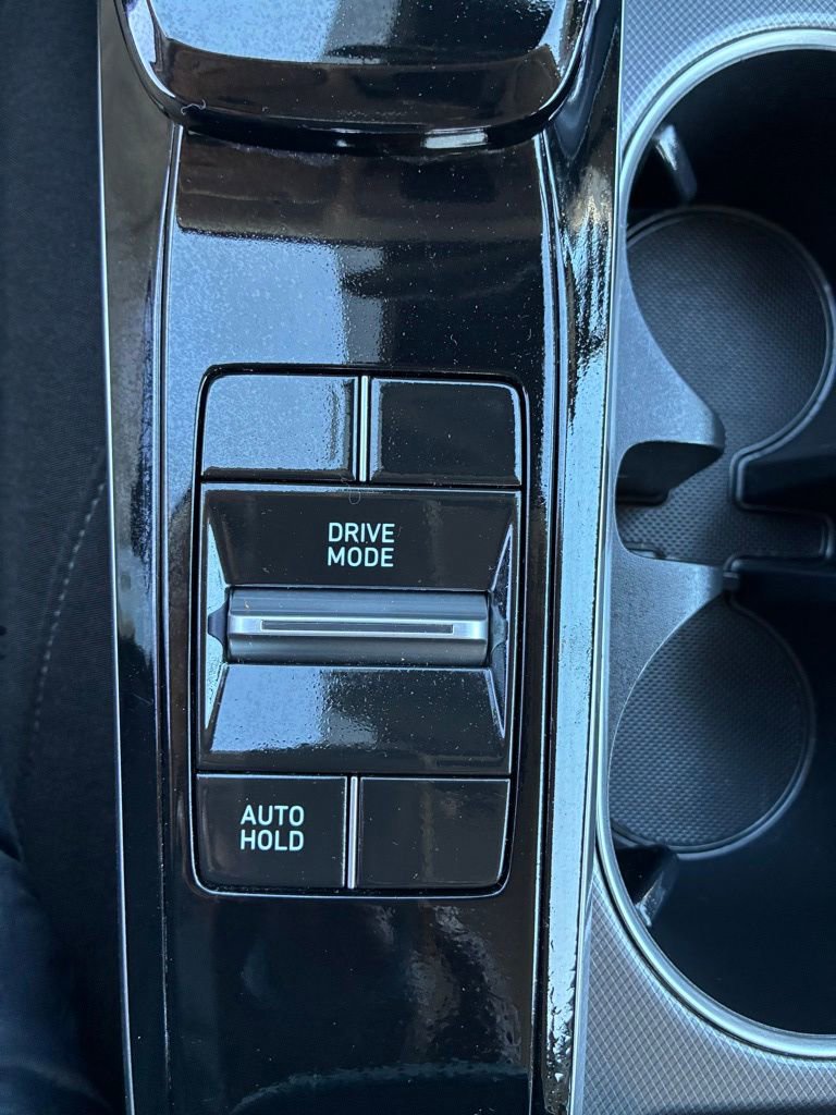 Used 2023 Hyundai Sonata SE image 28