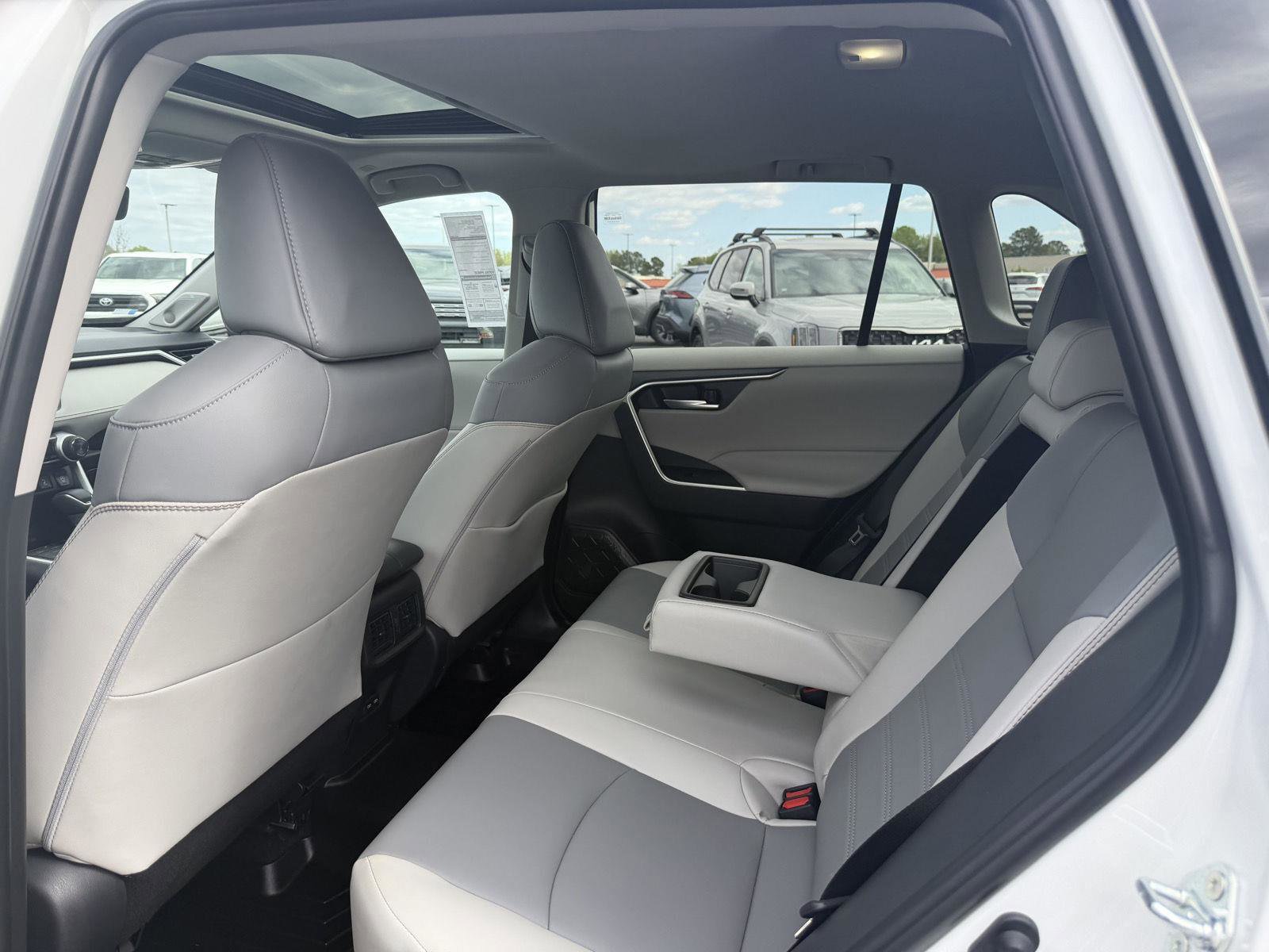 Used 2025 Toyota RAV4 XLE Premium image 14