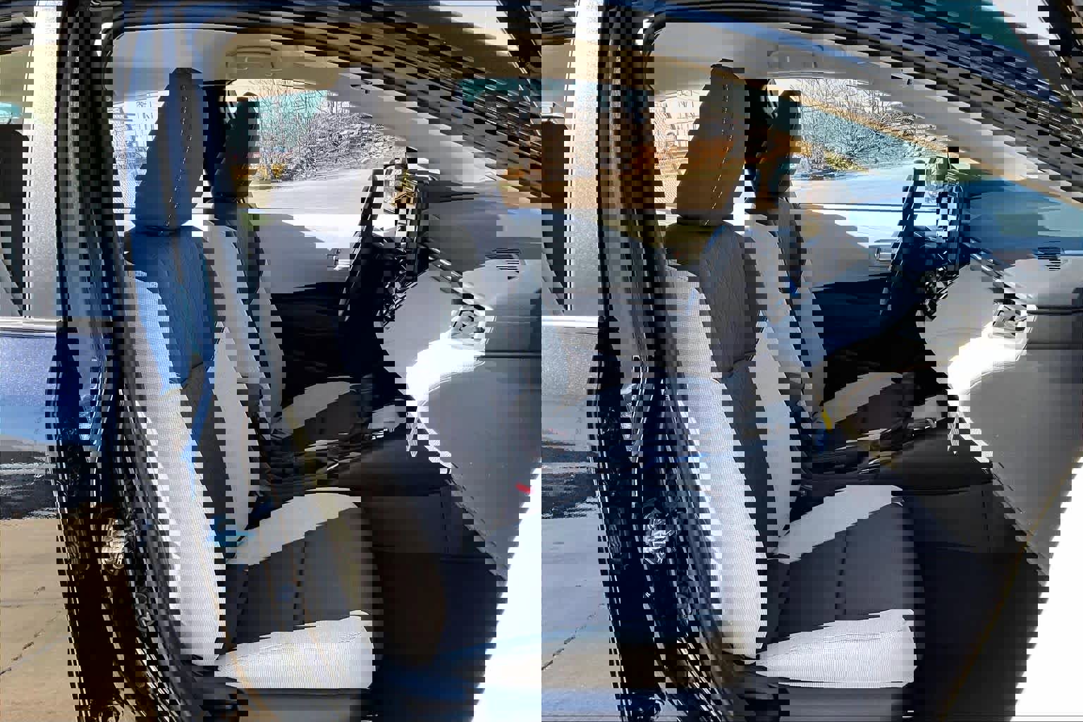 Used 2026 Toyota Corolla LE image 9